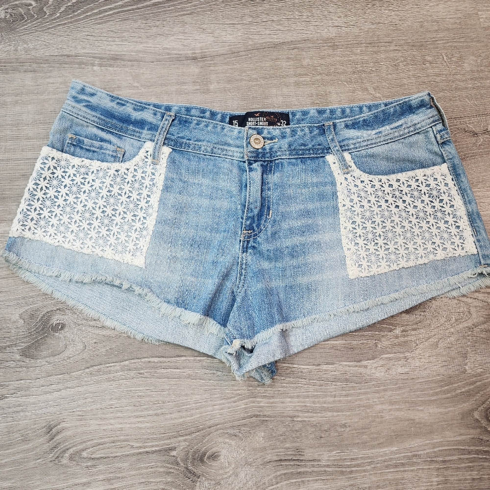 HOLLISTER Short Short Low Rise Denim Jean Cut Off White Floral Lace Pocket
